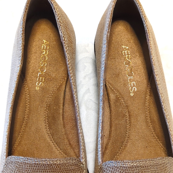 Aerosoles Final Exam Heelrest Tan Snakeskin Loafers 7.5 NWOT - Picture 7 of 11